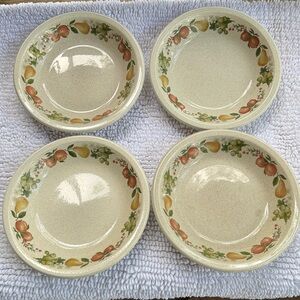 4 Vintage Wedgwood Quince Pattern Soup Bowl